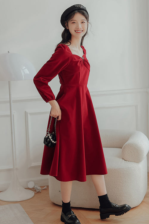 Thoughtfully Designed Dress in a Timeless Style