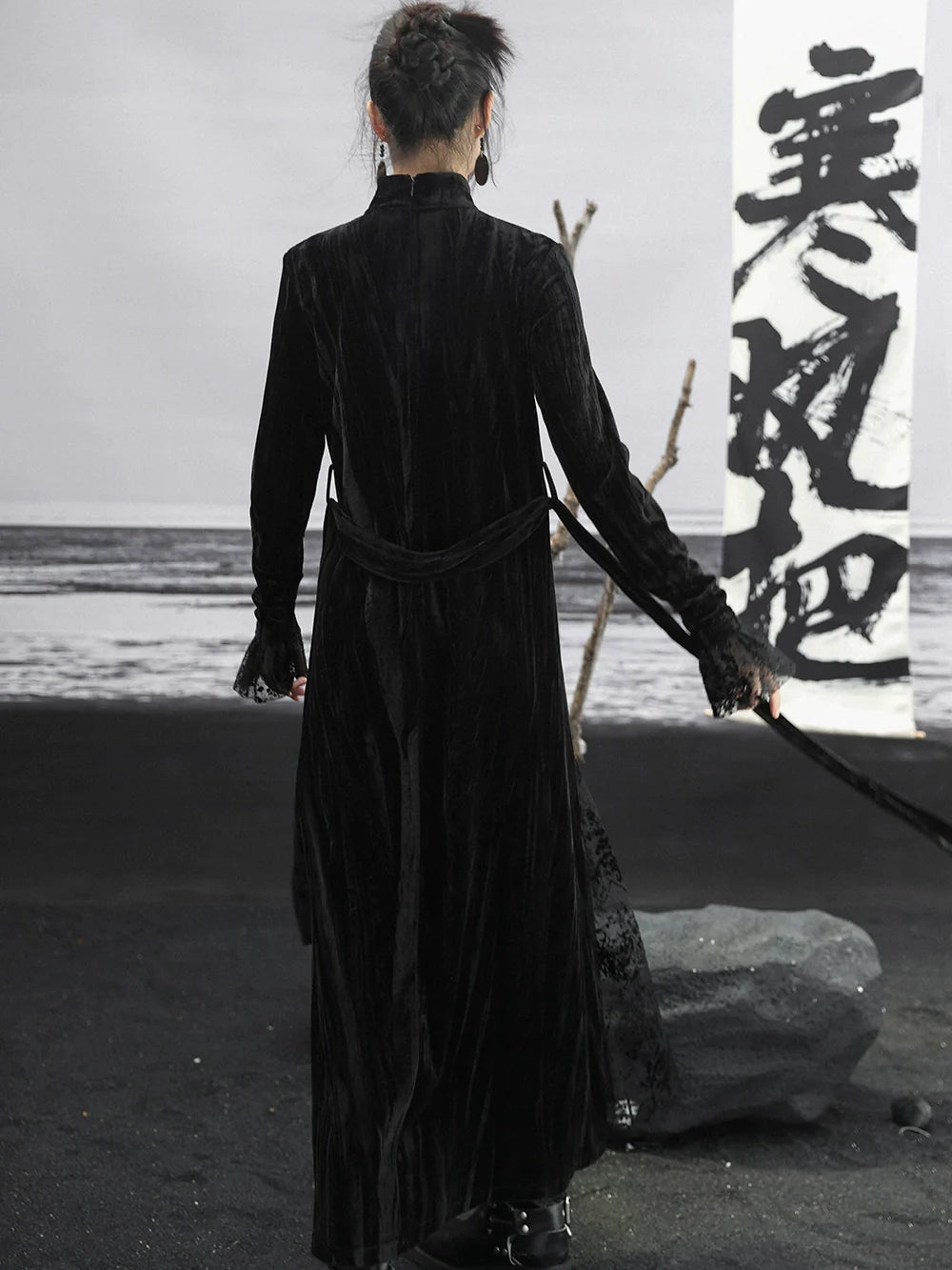 Retro Velvet Paneled Mesh Slim Black Long Dress