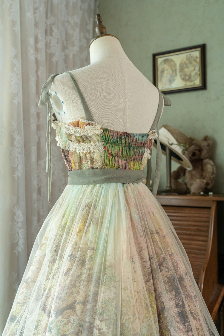 Subtly Elegant Dress with a Refined Vintage Look