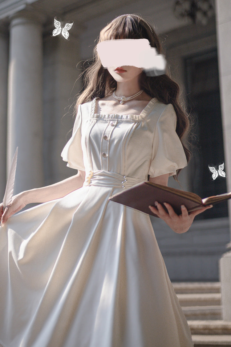 Classic Vintage Dress with a Flattering Fit