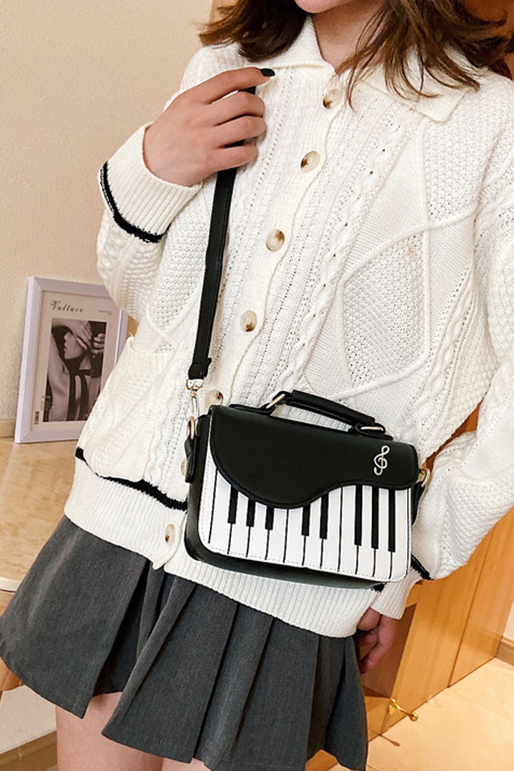 Effortlessly Elegant Bag with a Timeless Design