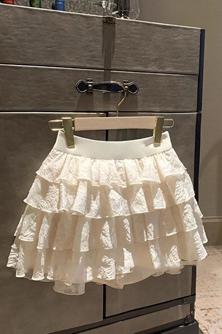 Casually Elegant Garment with a Refined Edge