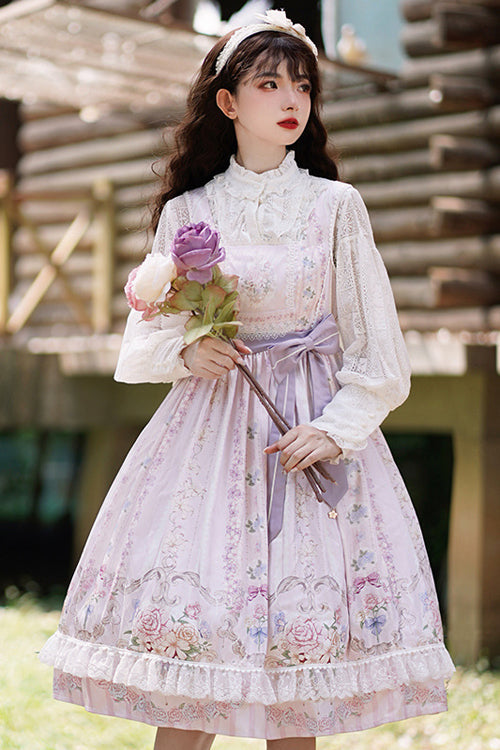 Finely Styled Dress with a Classic Vintage Look