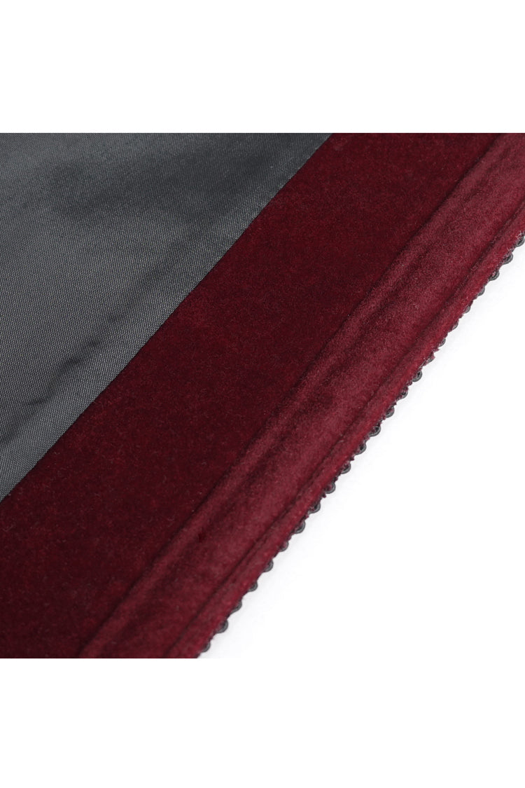 Beautifully Finished Coat in a Timeless Design