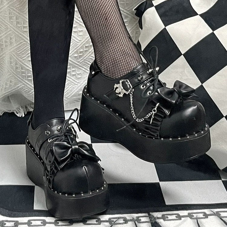 Beautifully Finished Shoes in a Timeless Design