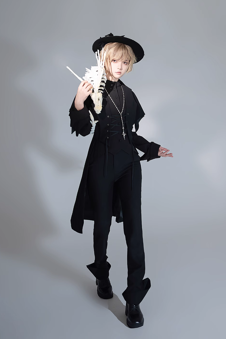 Subtly Elegant Coat with a Refined Vintage Look