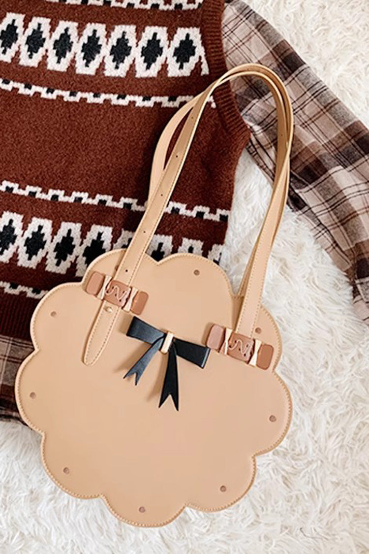 Casually Elegant Bag with a Refined Edge