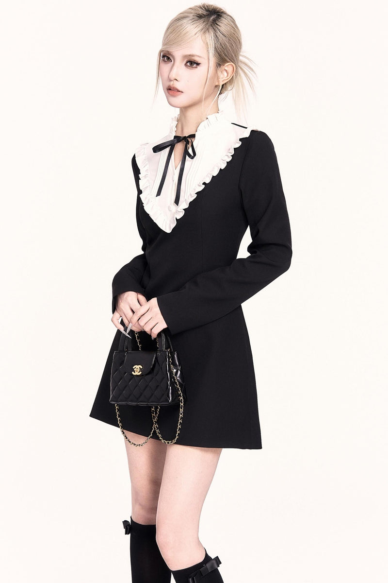 Mode Dress + Fur Cape