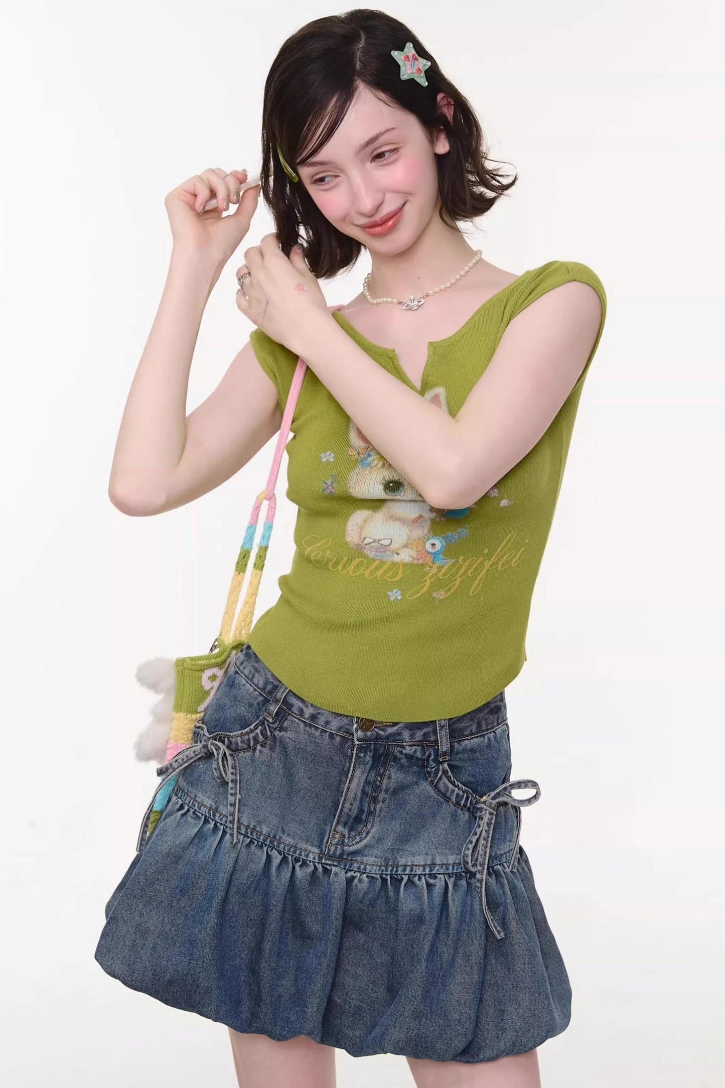 Green Rabbit Print V-neck Top