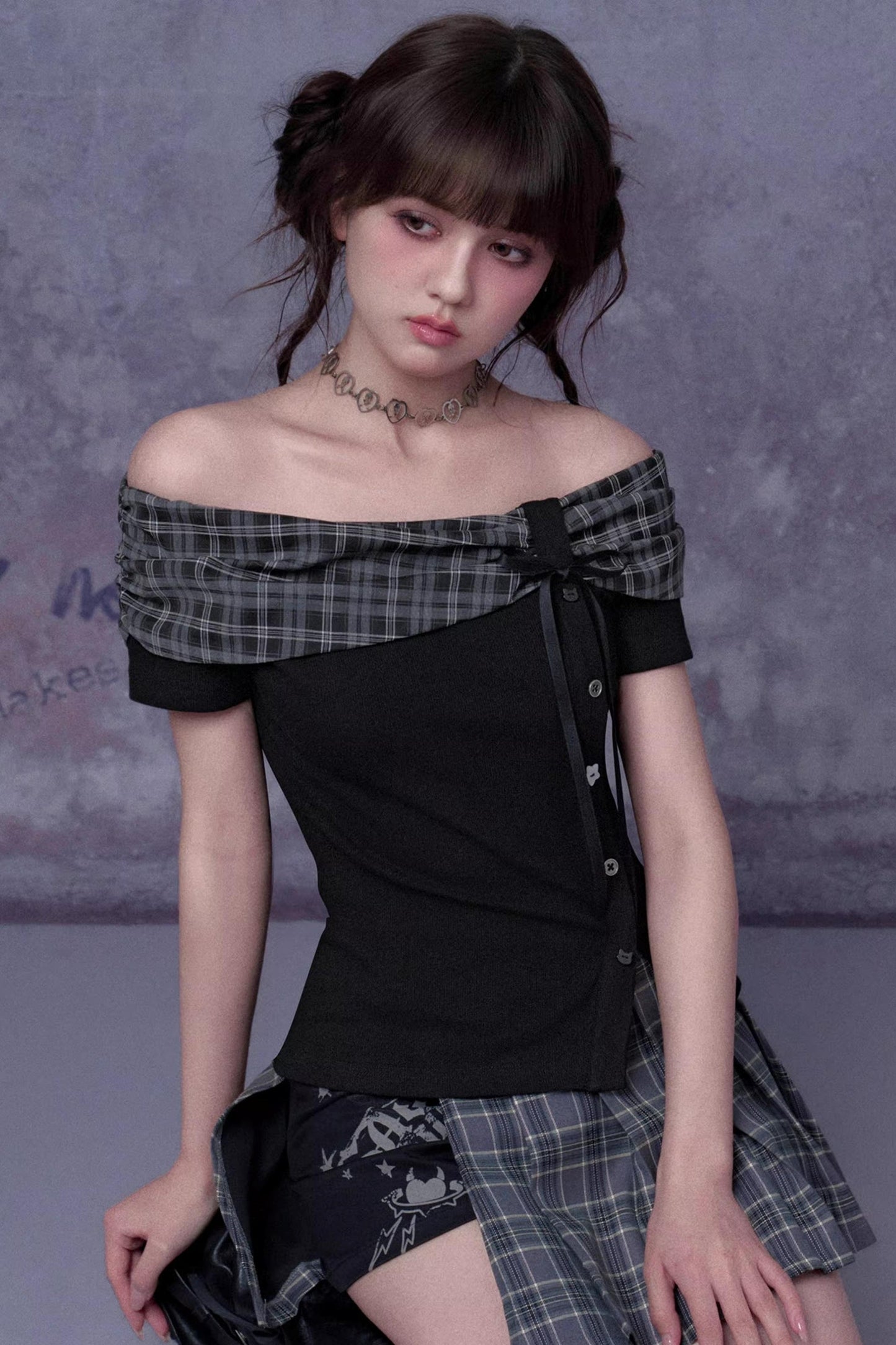 Pleated Bow Knot One-shoulder Top + Skirt