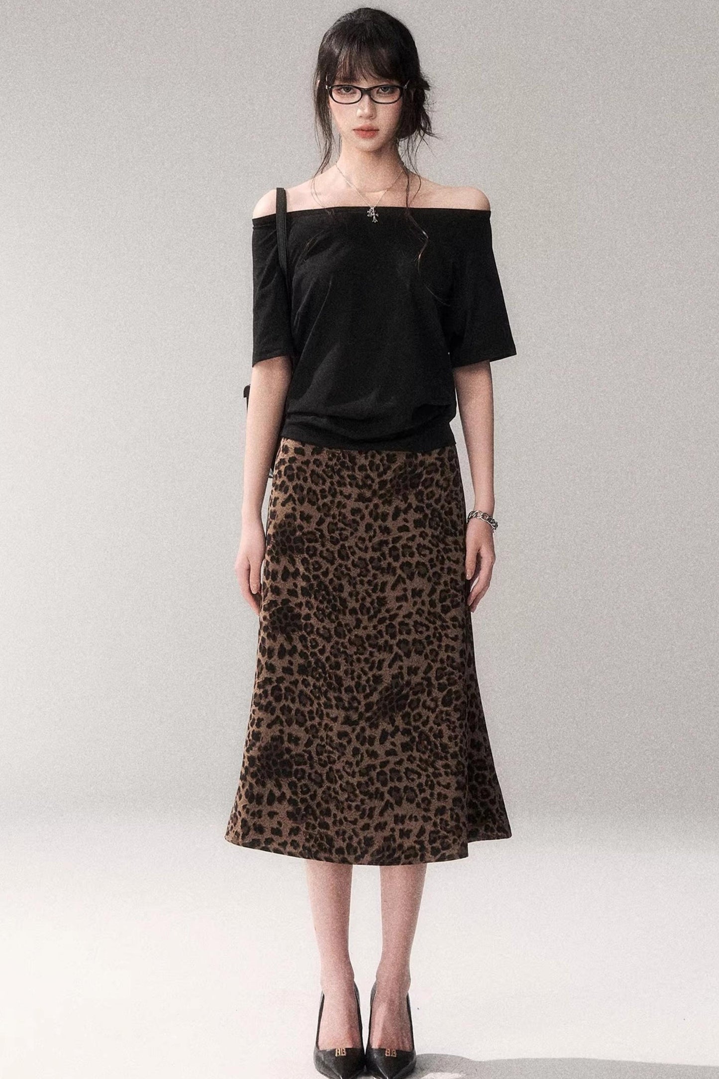 Off-shoulder Summer T-shirt