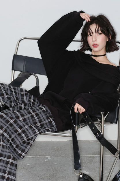 Off-shoulder Loose Top