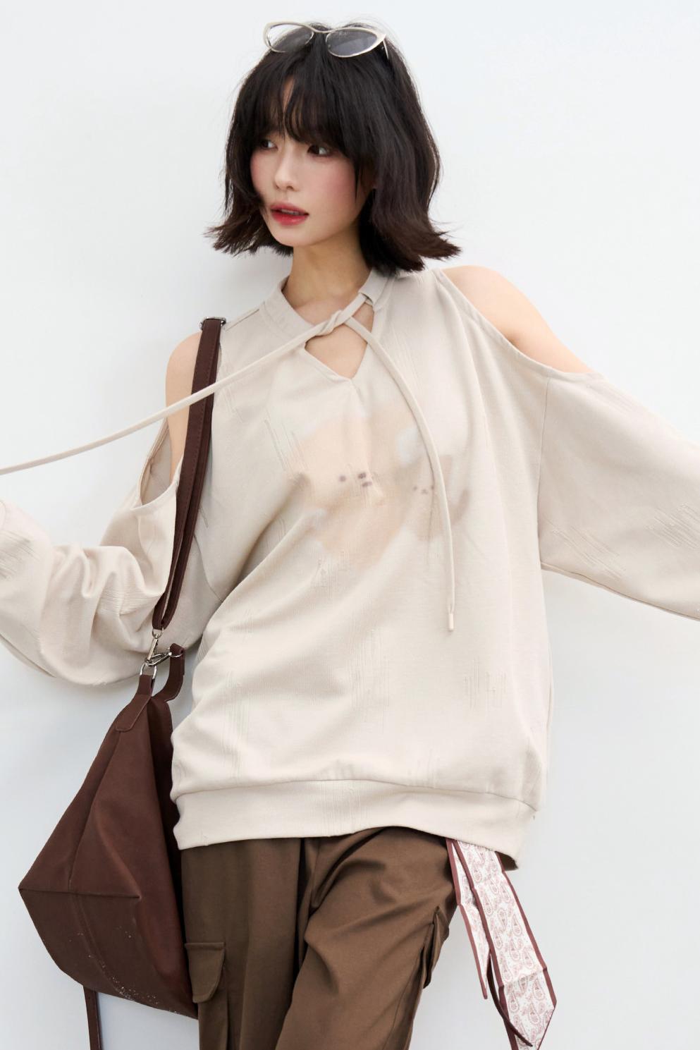 Off-shoulder Loose Top