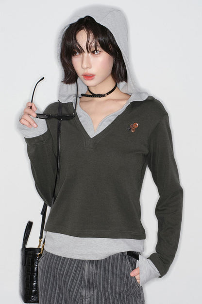 Mode V-neck Tight Top