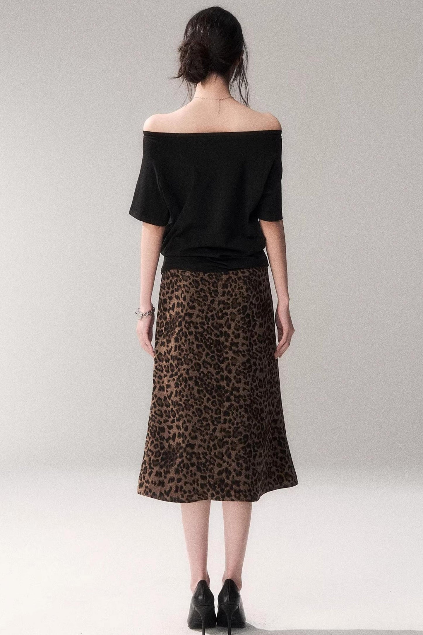 Off-shoulder Summer T-shirt