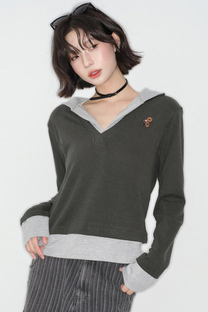 Mode V-neck Tight Top