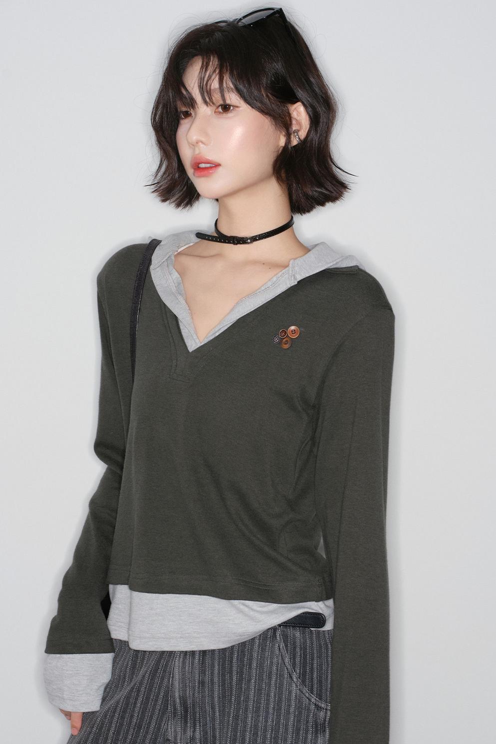 Mode V-neck Tight Top