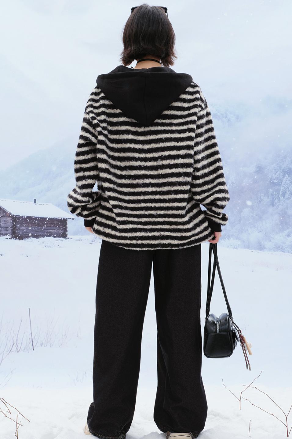 Striped Loose Mode Hood Top
