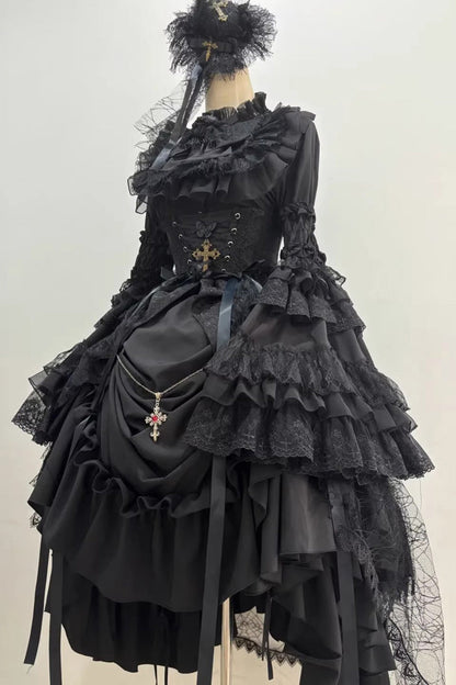 Finely Styled Dress with a Classic Vintage Look