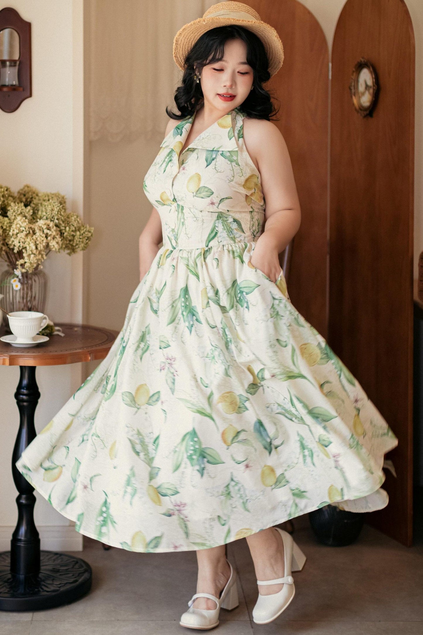 Retro Halter Neck French Flare Dress