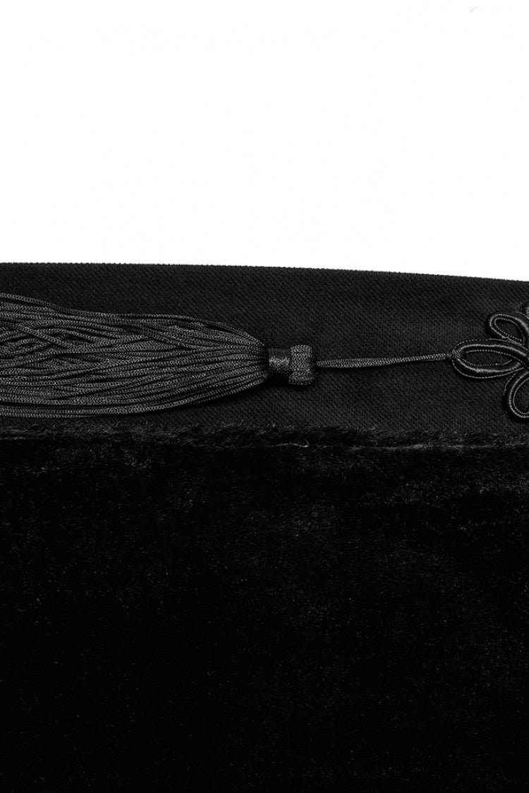 Beautifully Finished Coat in a Timeless Design