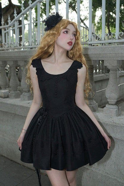Classic Designed Dress in a Timeless Cut