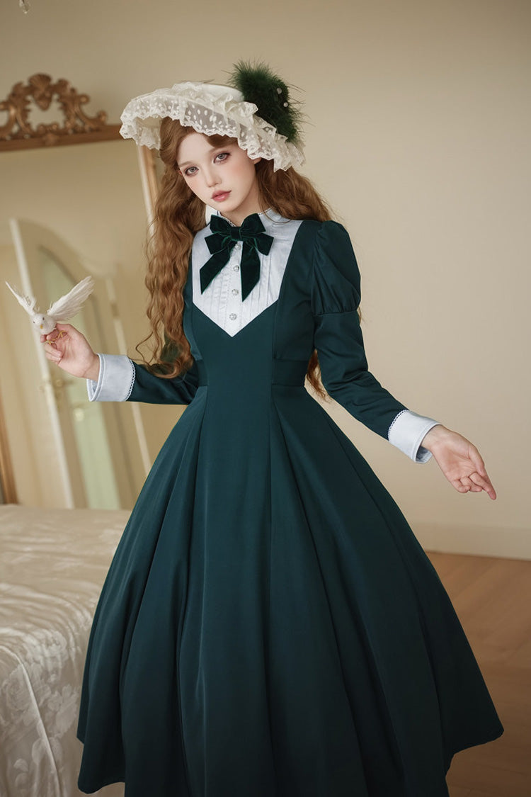 Classic Vintage Dress with a Flattering Fit
