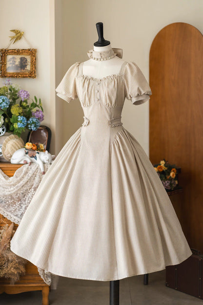 Sophisticated Dress with a Clean Classic Look