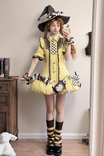 Finely Styled Dress with a Classic Vintage Look