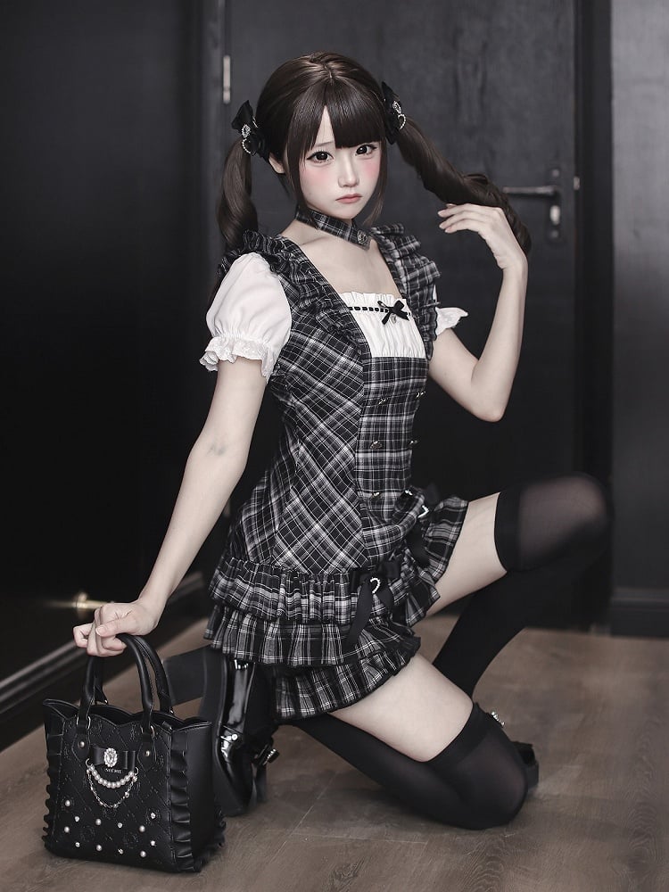 [pre-order Deadline: April 29] Black Check Ruffle Ribbon Puff Sleeve Mini Dress Set + Choker