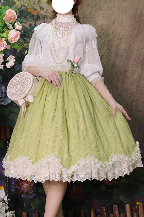 Finely Styled Dress with a Classic Vintage Look