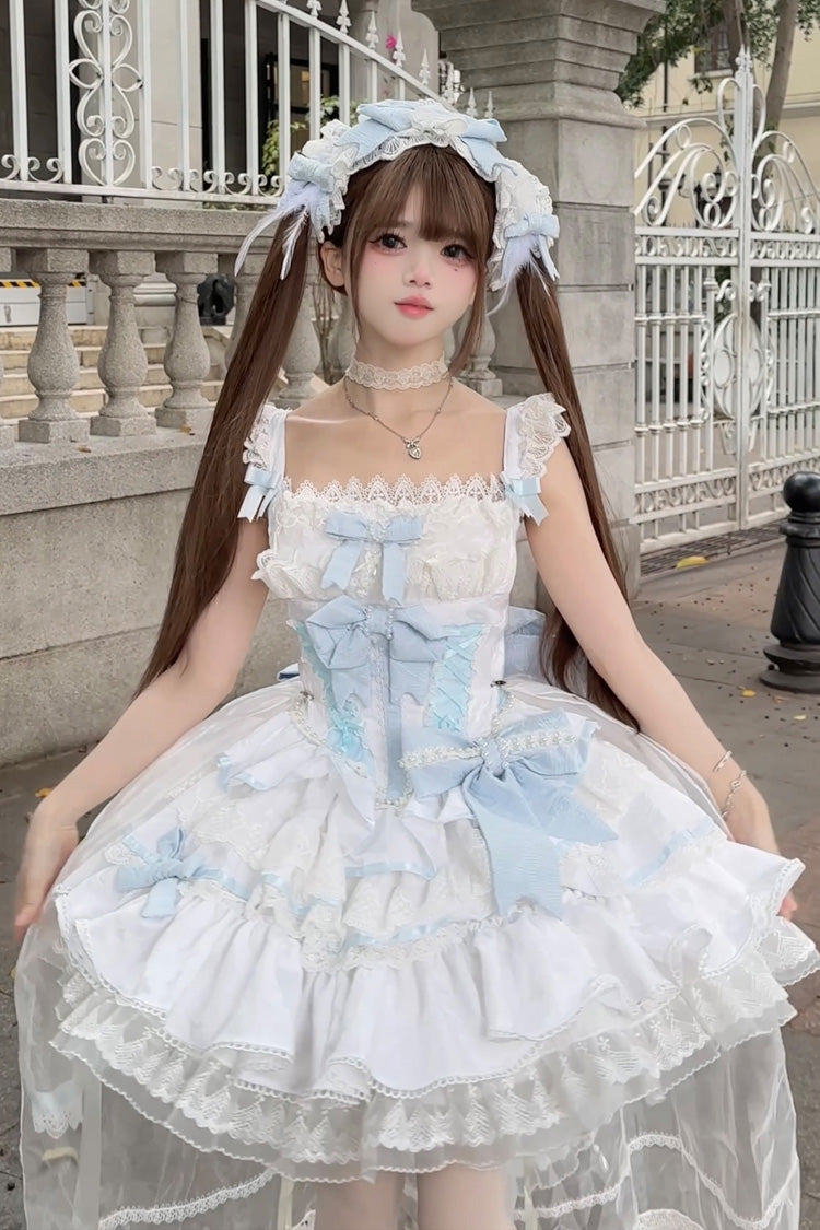 Finely Styled Dress with a Classic Vintage Look