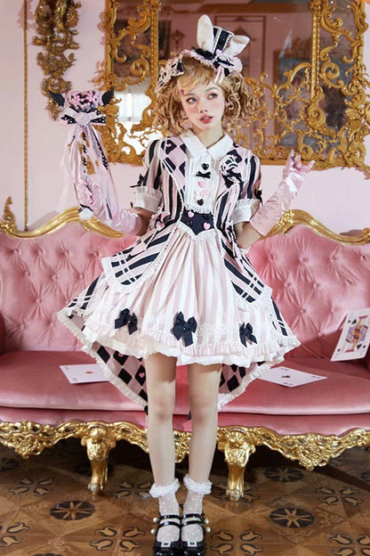 Subtly Elegant Dress with a Refined Vintage Look
