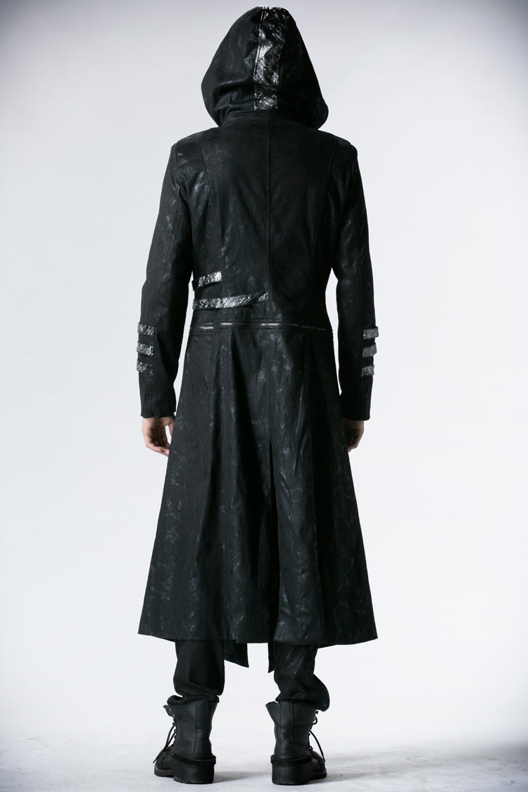 Beautifully Finished Coat in a Timeless Design
