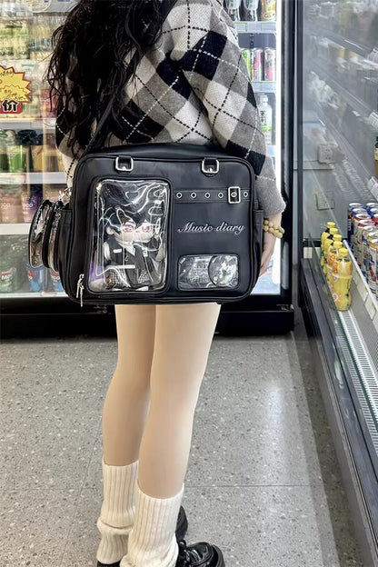 Finely Styled Bag with a Classic Vintage Look