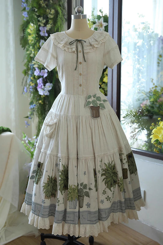 Vintage Style Dress with a Modern Fit