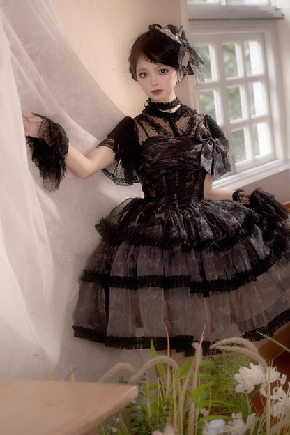 Beautifully Crafted Dress in a Classic Style