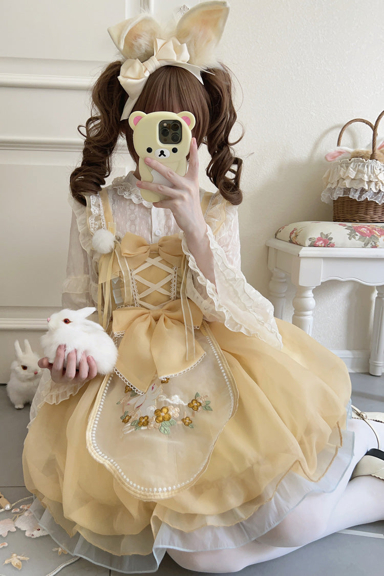 Subtly Elegant Dress with a Refined Vintage Look