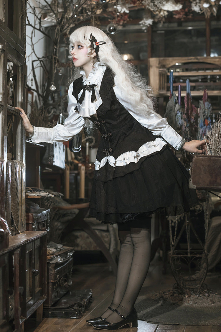 Effortlessly Elegant Garment with a Timeless Design