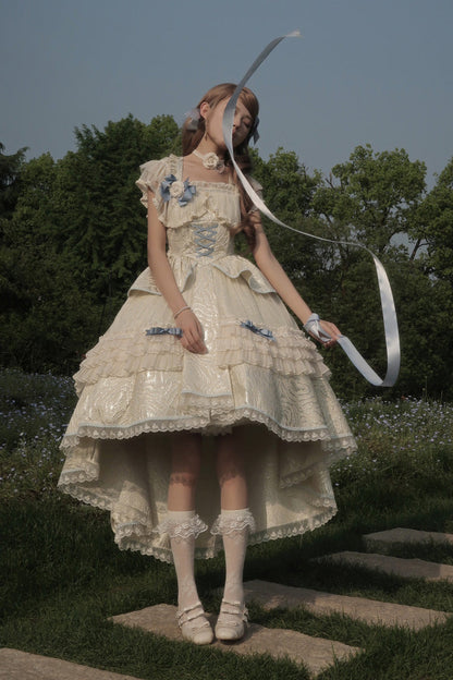 Beautifully Crafted Dress in a Classic Style