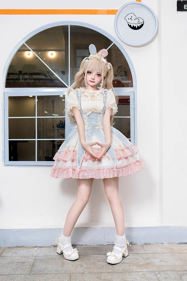 Finely Styled Dress with a Classic Vintage Look