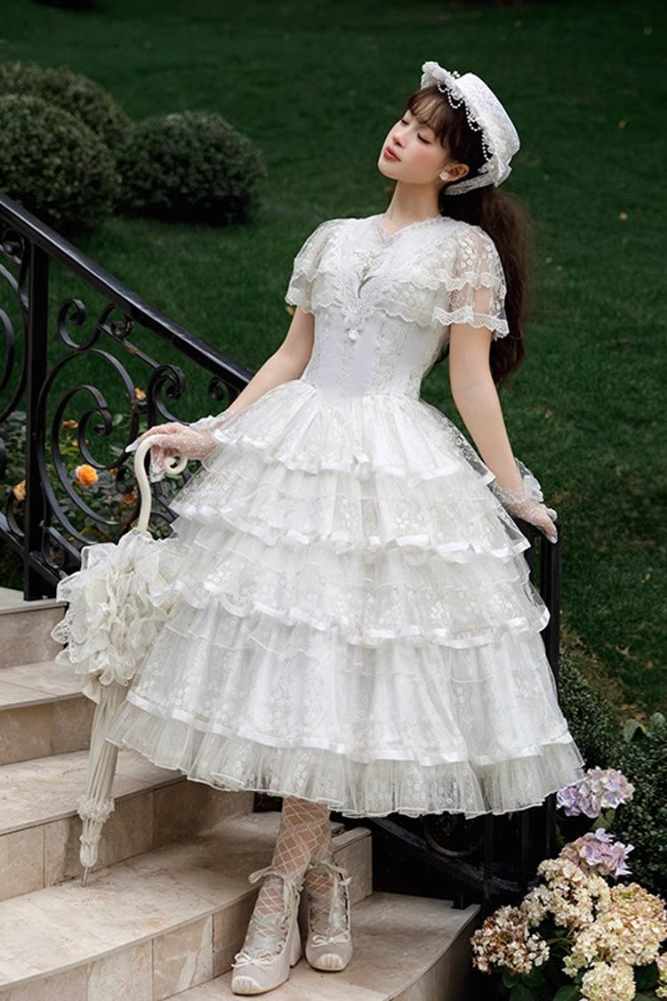 Finely Styled Dress with a Classic Vintage Look