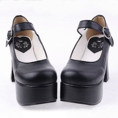 Classic Vintage Shoes with a Flattering Fit