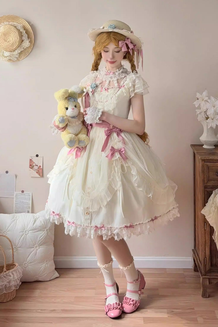 Finely Styled Dress with a Classic Vintage Look