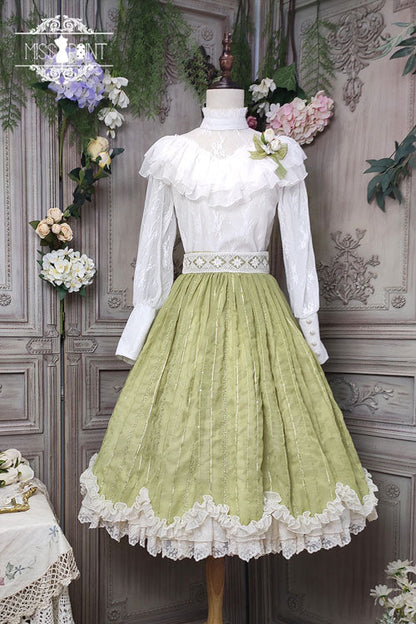 Casually Elegant Dress with a Refined Edge