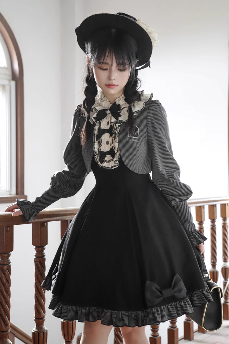 Subtly Elegant Dress with a Refined Vintage Look