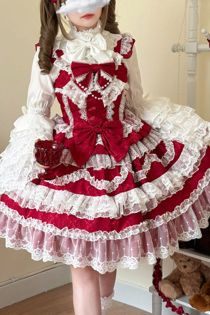 Finely Styled Dress with a Classic Vintage Look