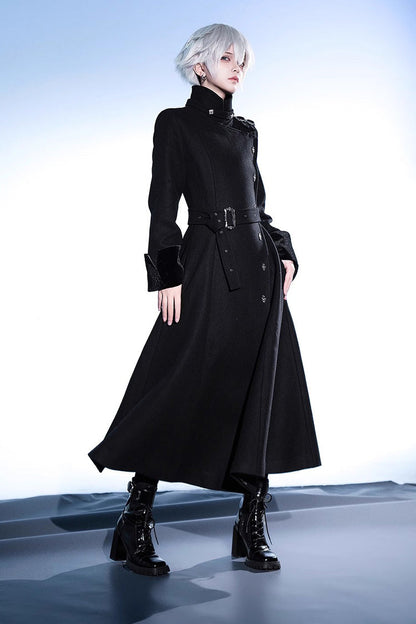 Effortlessly Elegant Coat with a Timeless Design