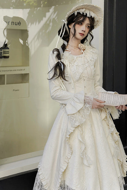 Beautifully Crafted Dress in a Classic Style