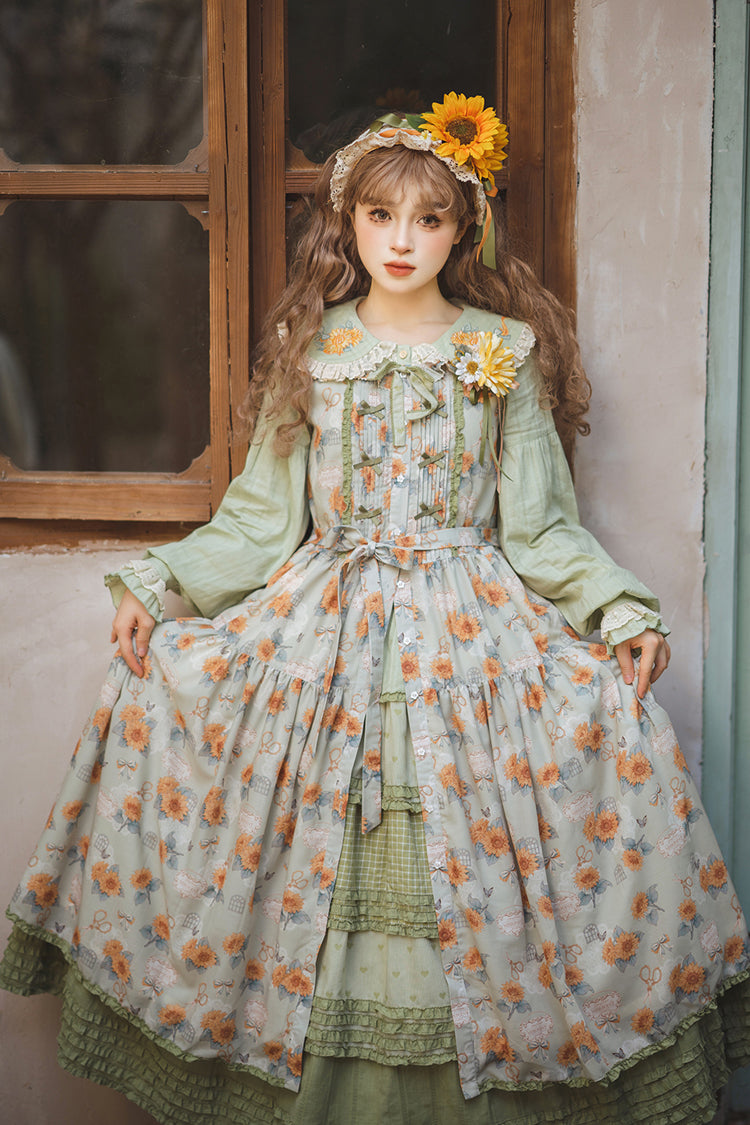 Classic Vintage Dress with a Flattering Fit